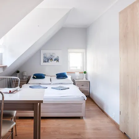 Goscinne Izabela Couette-café 3*