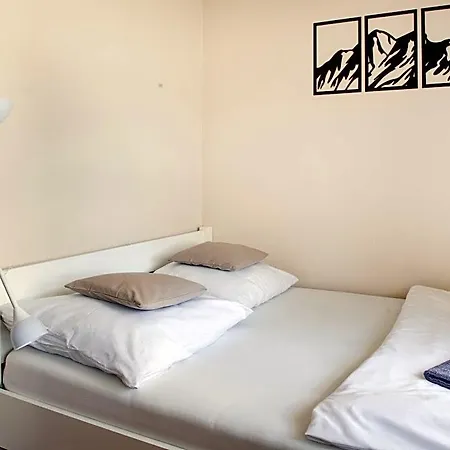 Goscinne Izabela فندق مبيت وإفطار شكلارسكا بوريبا